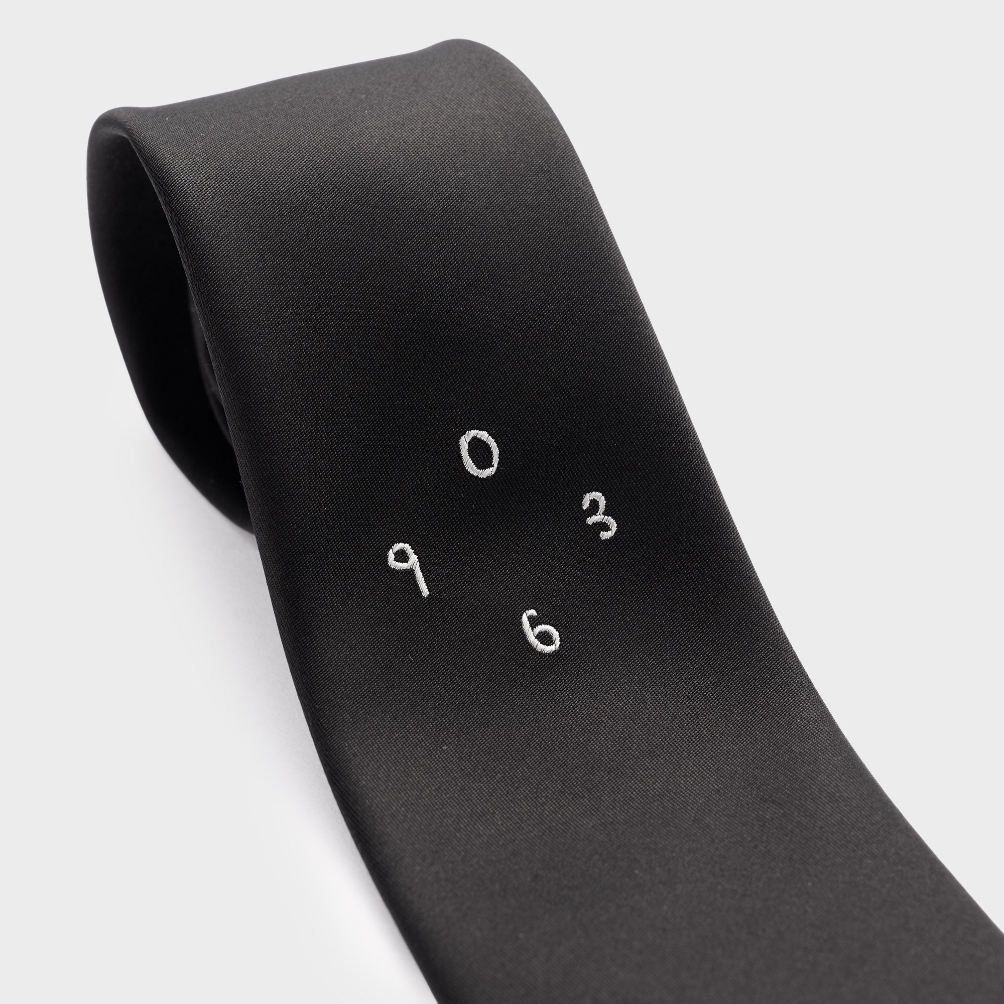 3House ”These” Tie – AOTL